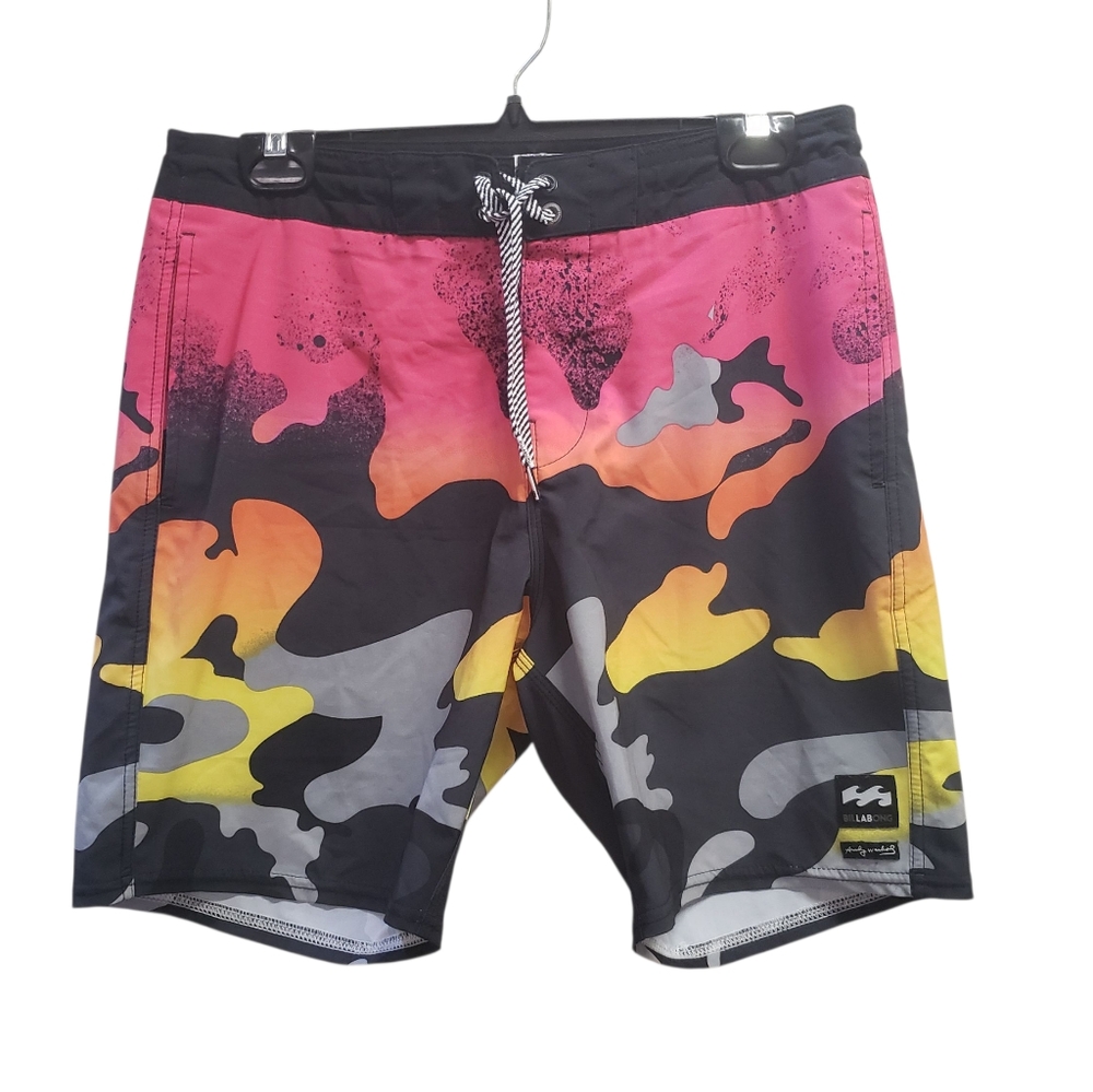 Billabong Board Shorts Andy Warhol Surfing Pop Culture Icon Artist Size 30 RARE